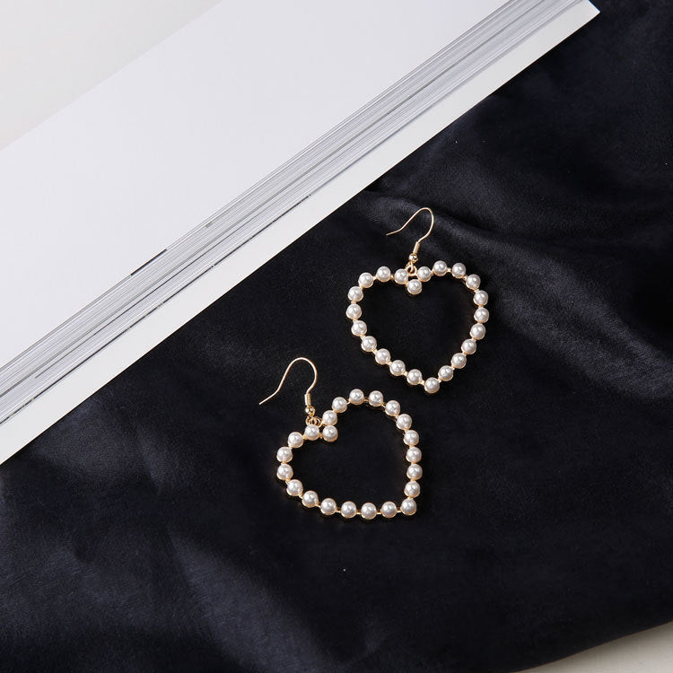 Peach Heart Pearl Pierced Earrings