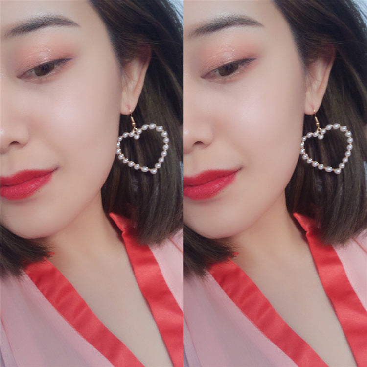 Peach Heart Pearl Pierced Earrings