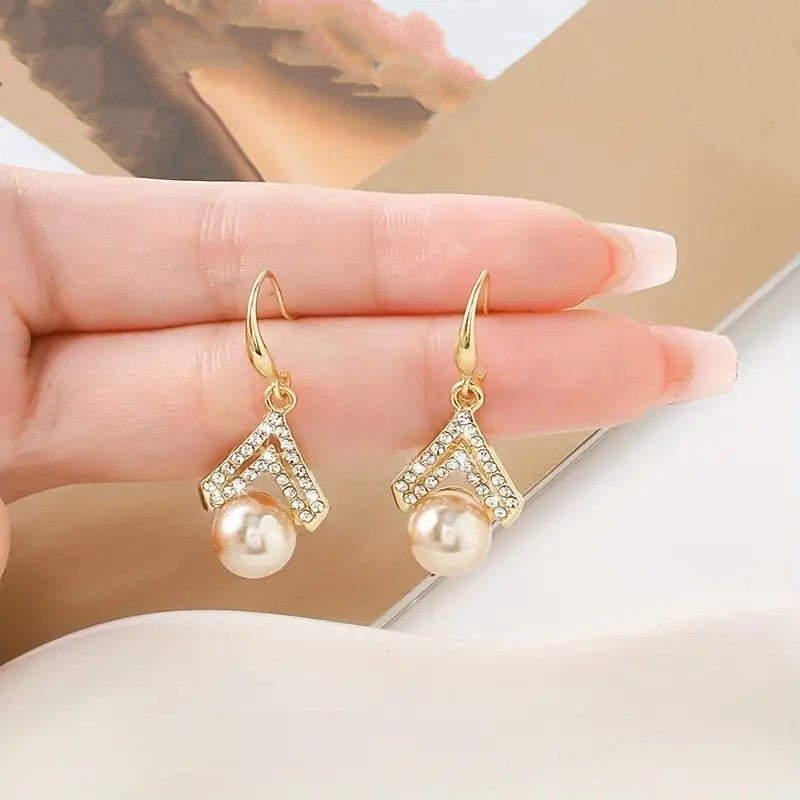 Water Drop Pearl Earrings