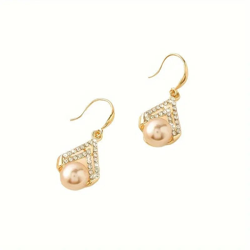 Water Drop Pearl Earrings